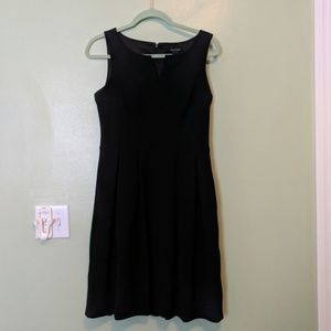 White House Black Market Dress size 6